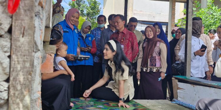 Wamen Ratu Ayu Tinjau SPPG, Hj. Hesti Haris Tegaskan Komitmen PKK Perkuat Gizi Keluarga