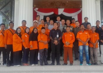 Gelar Aksi Damai di Kantor Gubernur Jambi, Ini Tuntutan SPI dan Partai Buruh