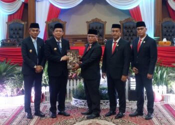 DPRD Gelar Paripurna Penyampaian Ranperda APBD Perubahan Kabupaten Muaro Jambi Tahun Anggaran 2025
