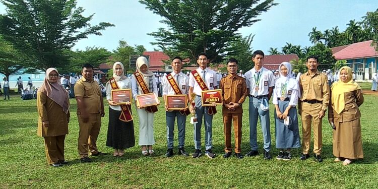 Pelajar SMAN 8 Tanjabtim Ukir Prestasi, Raih Juara Menembak, Taekwondo Hingga Juara Bujang Gadis