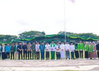 Hadiri Hari Santri Nasional Tahun 2025 di Merangin, Wagub Sani Ajak ASN Berperan Aktif Bantu Kehidupan Ponpes