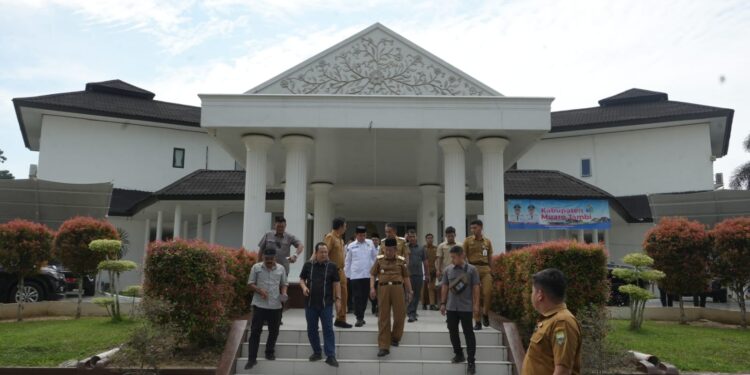 Wagub Sani Tinjau Persiapan Lokasi MTQ Ke-54 Tingkat Provinsi Jambi di Kabupaten Muaro Jambi
