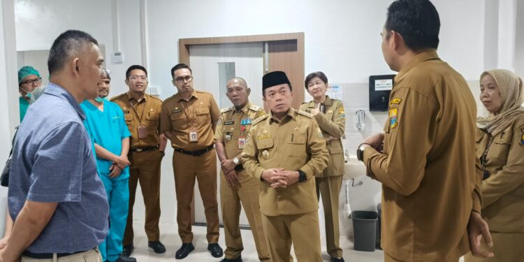 Jelang Operasi Bedah Jantung Pertama di Jambi, Gubernur Al Haris Pantau Persiapan RSUD Raden Mattaher 