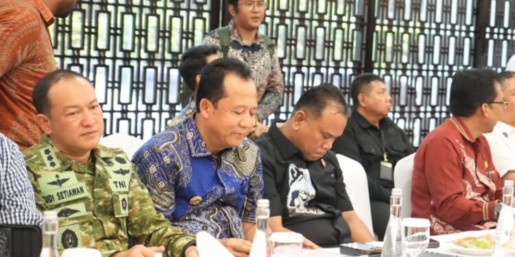 Bupati BBS Hadiri Rapat Timwas Gabungan Penanganan Sumur Minyak Masyarakat di Kementerian ESDM 