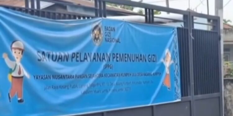 Warga Kasang Kumpeh Resah, Limbah Dapur MBG Cemari Drainase dan Sebabkan Bau Menyengat