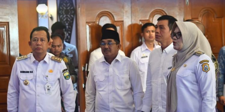 Bupati BBS Hadiri Kegiatan Rapat Koordinasi dan Evaluasi Hasil Survei Penilaian Integritas (SPI) Tahun 2024 