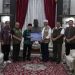 Gubernur Al Haris Serahkan Langsung Bantuan Provinsi Jambi ke Sumbar, Perkuat Solidaritas di Tengah Bencana