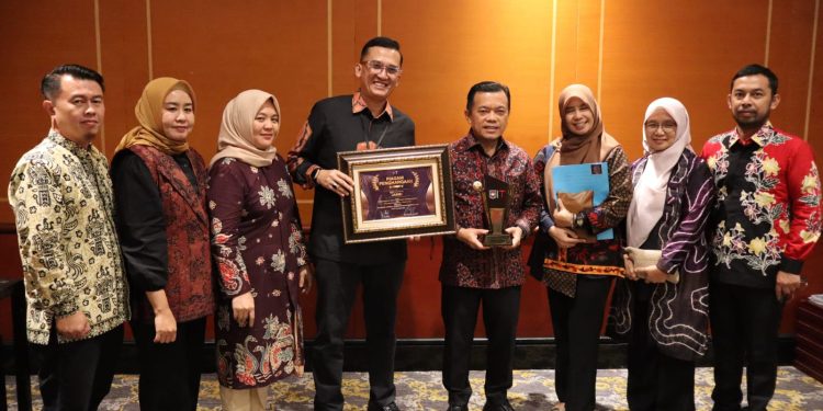 Raih Apresiasi Kinerja Pemerintah Daerah, Gubernur Al Haris Komitmen Perkuat Penyerapan Tenaga Kerja dan Tekan Kemiskinan