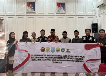 Sekda Sudirman Lepas Keberangkatan Umroh 4 Warga Binaan Satgaswil Jambi Densus 88 AT Polri