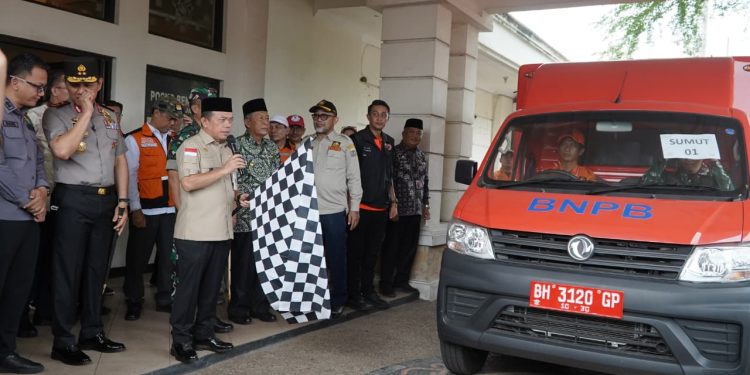 Gubernur AL Haris Lepas Bantuan Kemanusiaan Bencana Sumatera dengan Total Rp. 4,5 Miliar