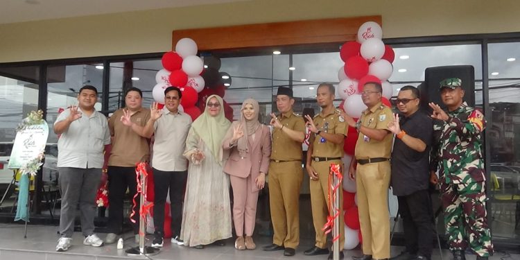 Keren! Rich Fried Chicken Jambi Kini Buka 24 Jam, Suguhkan Konsep Drive Thru dan Self Order