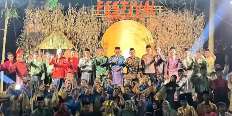 Bupati BBS Resmi Membuka Festival Lebung Betuah 2025, Muaro Jambi Siap Jadi Destinasi Wisata Unggulan