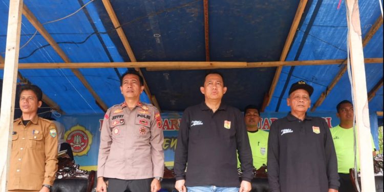 Bupati BBS Membuka Turnamen Sepak Bola Kades Cup Tahun 2025