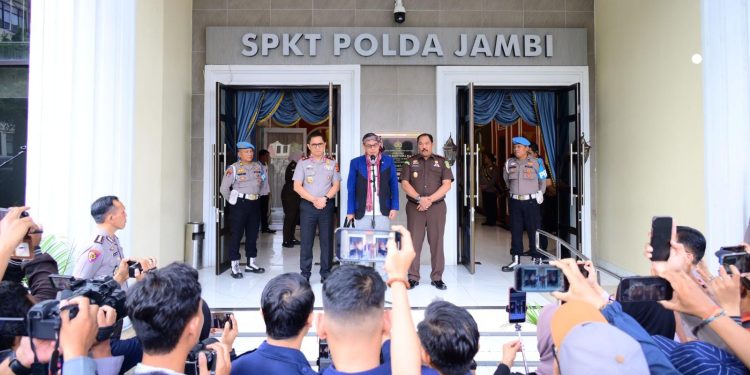 Kawal Marwah Pendidik, Komisi III DPR RI Pastikan Kasus Guru Tri Wulansari di Jambi Selesai Lewat Jalur Damai