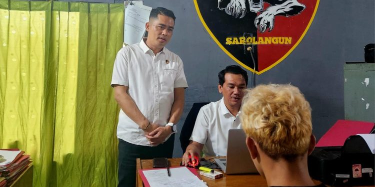Polsek Sarolangun Bekuk F Pelaku Pemeresan dg gunakan celurit