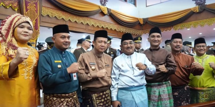 Bupati Muaro Jambi Dr. BBS Hadiri Paripurna HUT Ke-69 Provinsi Jambi 