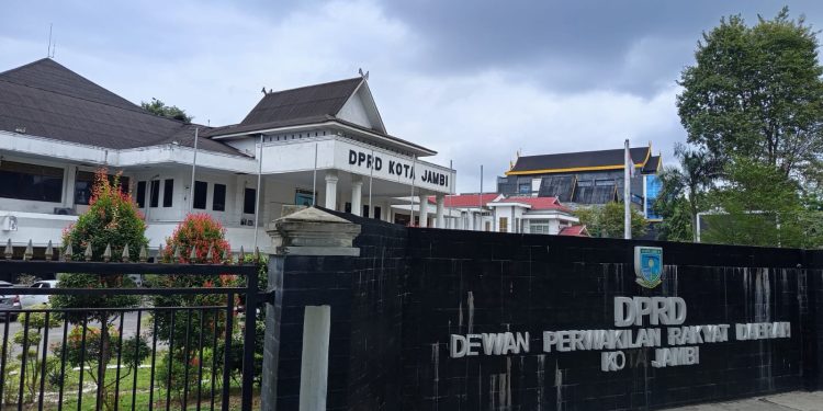 Sengketa Lahan di Mayang Mangurai, Warga Mengadu ke DPRD Kota Jambi