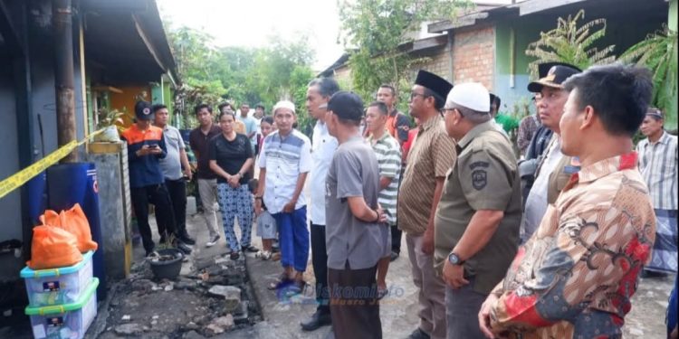 Wabup Jun Mahir Tinjau Langsung Korban Kebakaran di Desa Simpang Limo 