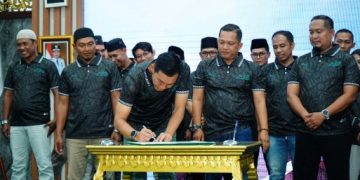 Bupati Fadhil Arif Teken Berita Acara Pengukuhan AJB , Raden Jufri Nahkodai Perjalanan Aliansi Jurnalis Batanghari