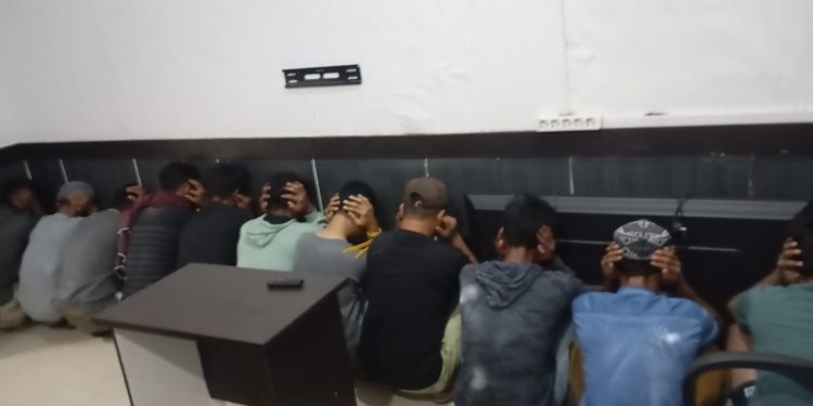 Satreskrim Polres Batanghari Amankan 12 Pelaku Pengolahan Emas Ilegal di Mersam