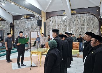 Bupati Fadhil Kukuhkan  Pengurus LPTQ Kabupaten Batanghari periode 2025-2028
