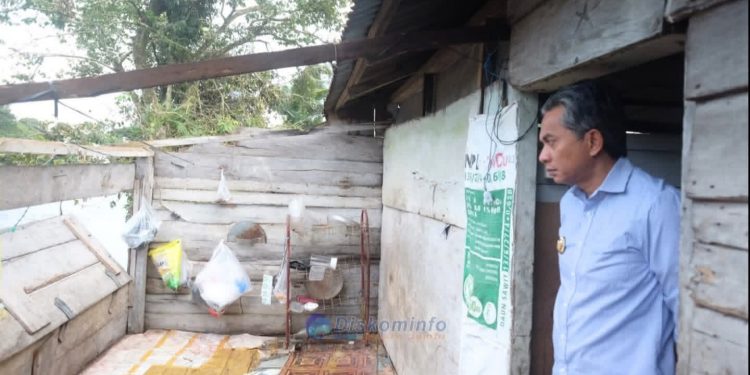 Gerak Cepat, Wabup Junaidi Mahir Pimpin Langsung Penanganan Korban Puting Beliung di Seponjen