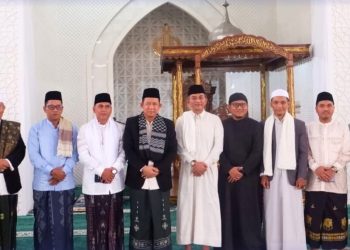Salat Idul Fitri di Masjid Besar Al-Abror, Bupati BBS: Momentum Pererat Silaturahmi 