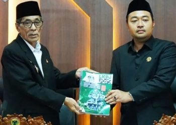 Wabup Bakhtiar Sampaikan LKPJ Tahun 2025 di Sidang Paripurna DPRD Batang Hari