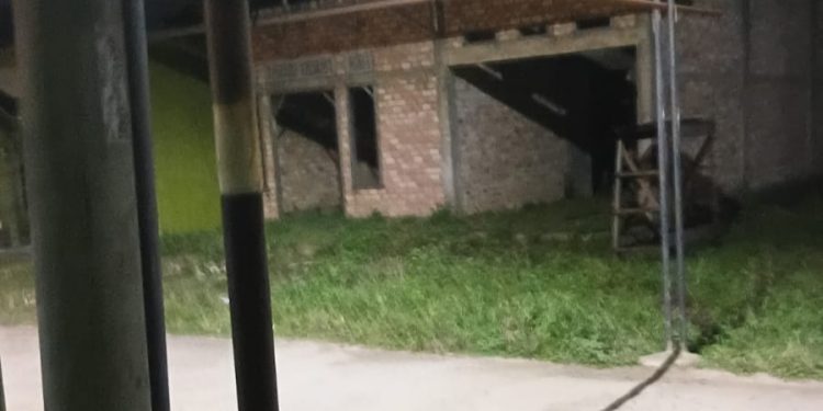 Ingkar Janji, Pemuda RT 27 Kasang Pudak Portal Jalan, Proyek Perumahan Fatimah