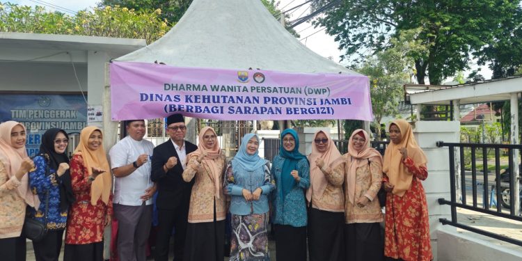 Hesnidar Haris Ajak Warga Jambi Perbanyak Shalawat Lewat Program Rabu Berkah