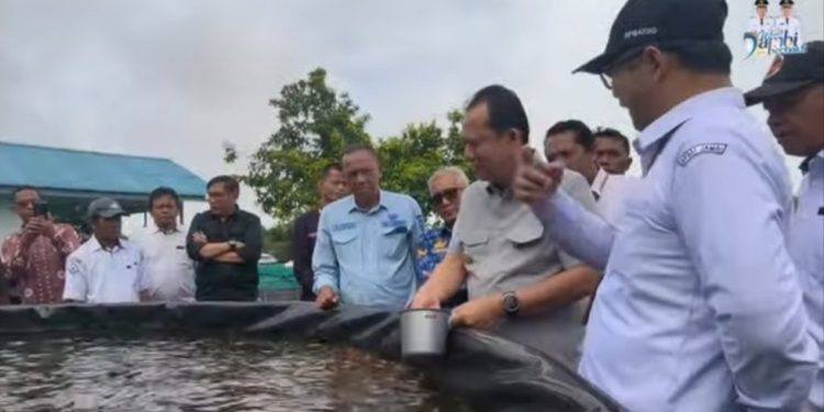Kembangkan Potensi Perikanan, Bupati BBS Kunker ke BPBAT Sungai Gelam 