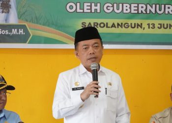 Ringankan Beban Korban Bencana, Gubernur Al Haris Salurkan 10.189 Ton Beras Cadangan