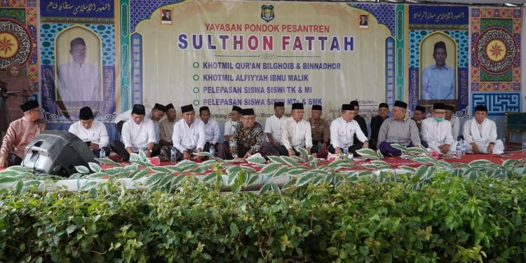 Gubernur Al Haris Apresiasi Kontribusi Ponpes Sulthon Fattah Bangun SDM Jambi