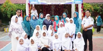 Tinjau 10 Program Pokok PKK di Desa Pondok Agung, Hj. Hesti Haris Apresiasi Kreativitas Ibu-Ibu