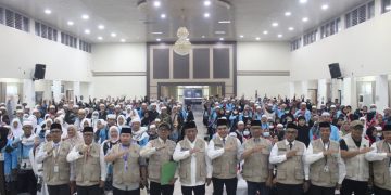 Wagub Sani Sambut Kepulangan 443 Jamaah Haji Kloter BTH-21 ke Provinsi Jambi