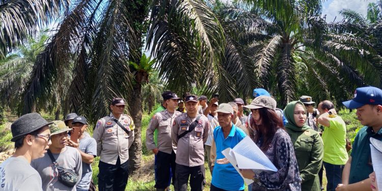 Hakim PN Sengeti Gelar Pemeriksaan Setempat Sengketa Lahan di Desa Tarikan