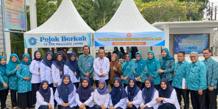 Hj. Hesti Haris Bersama Poltekkes Kemenkes Jambi Gelar Pojok Berkah untuk Tingkatkan Gizi Masyarakat