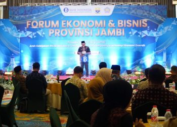Hadiri Forum Ekonomi Bisnis, Sekda Sudirman Tekankan Tata Kelola Migas dengan Memperhatikan Aspek Lingkungan
