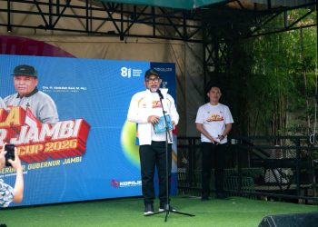 Sekda Sudirman Buka Open Tournament Padel Merdeka Cup Gubernur Jambi 2026