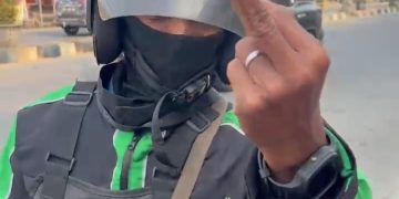 Warga Jambi Keluhkan Layanan GrabFood, Titik Antar Sama, Konsumen Diacungkan Jari Tengah oleh Oknum Driver