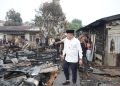 Gubernur Al Haris Tinjau Korban Kebakaran di Kelurahan Cempaka Putih, Pastikan Bantuan Segera Disalurkan