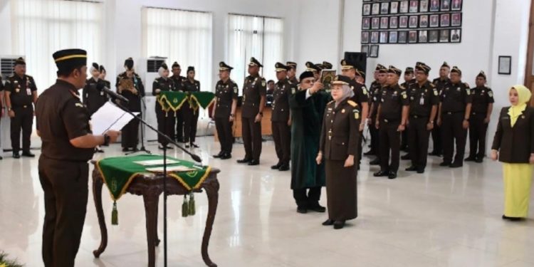 Dr. Kamin Resmi Dilantik sebagai Kepala Kejaksaan Negeri Jambi