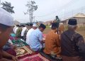 Ratusan Warga Kasang Pudak Gelar Sholat Istisqa di Lapangan Desa, Berharap Hujan Segera Turun