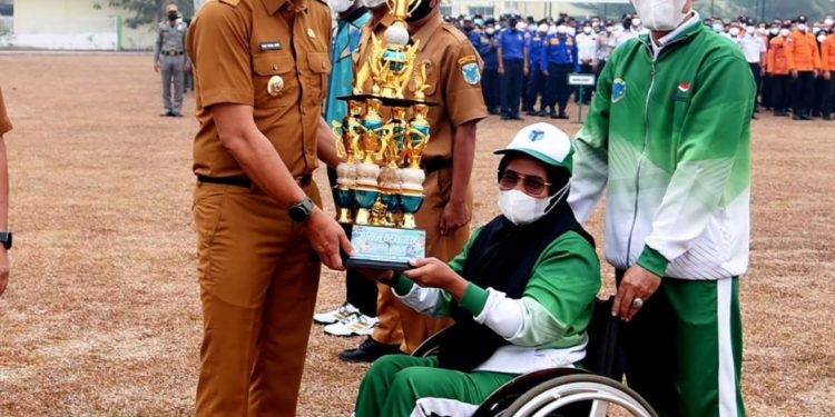 Peringati Upacara Haornas Ke 43, Bupati Fadhil Ajak warga Gemar Berolahraga