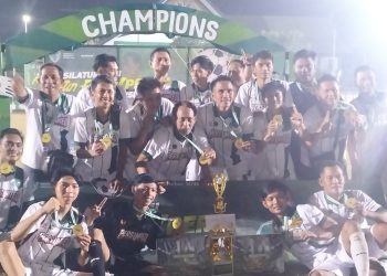 Final Fun Football Pers United Batanghari B Keluar Sebagai Juara Setelah Tundukkan Pers Kerinci Sei penuh Melalui Adu Pinalti